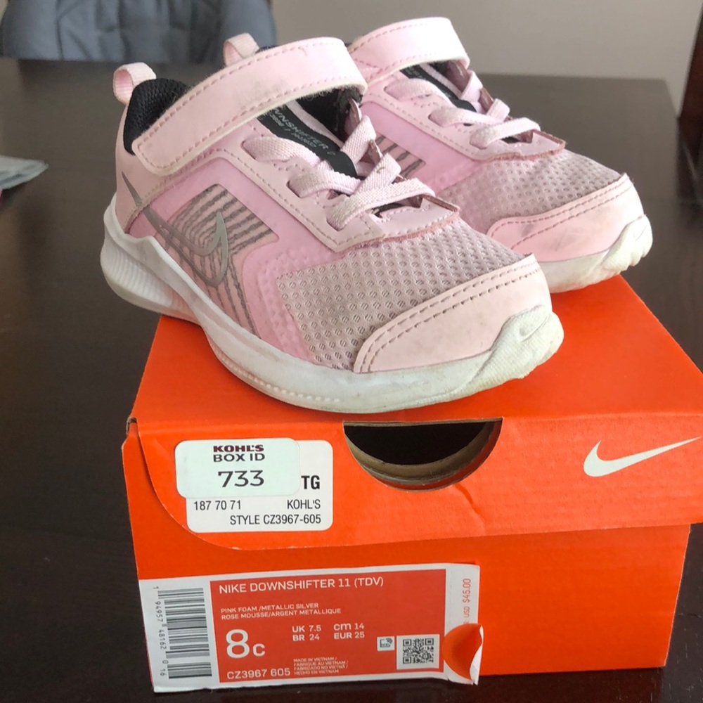 Nike downshifter kids size 8